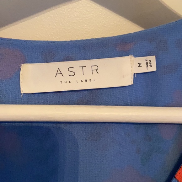 ASTR Dress - Picture 3 of 5